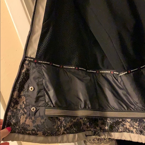 Snow jacket - Picture 4 of 7